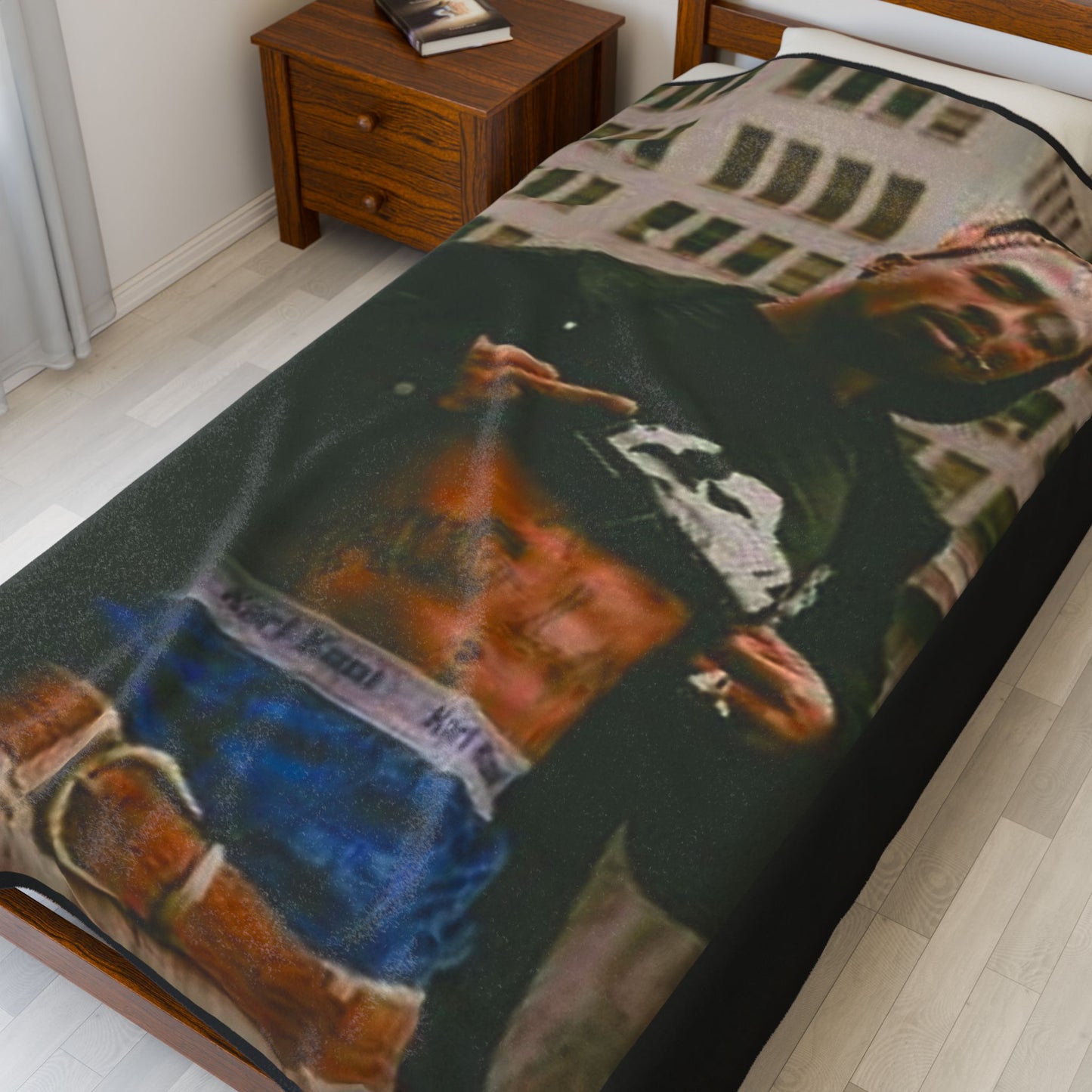 2Pac Velveteen Plush Blanket - Cozy Tribute for Music Lovers